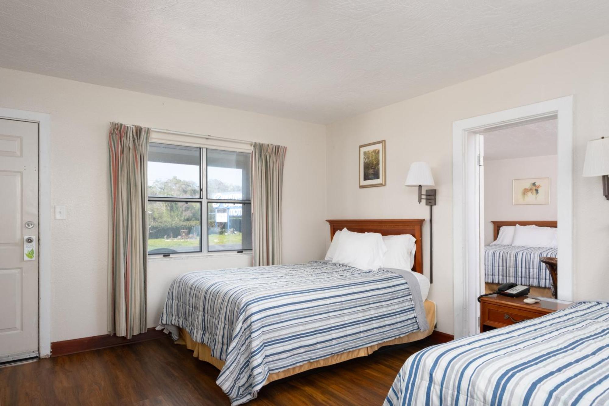 Отель Suwannee Gables Old Town Экстерьер фото