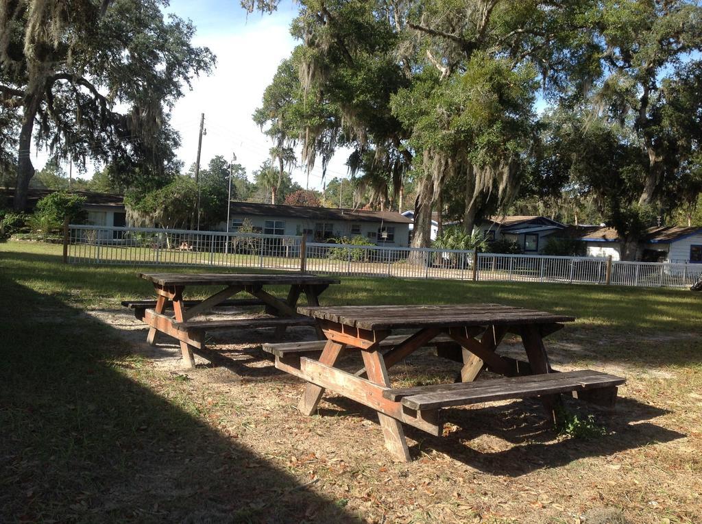 Отель Suwannee Gables Old Town Экстерьер фото