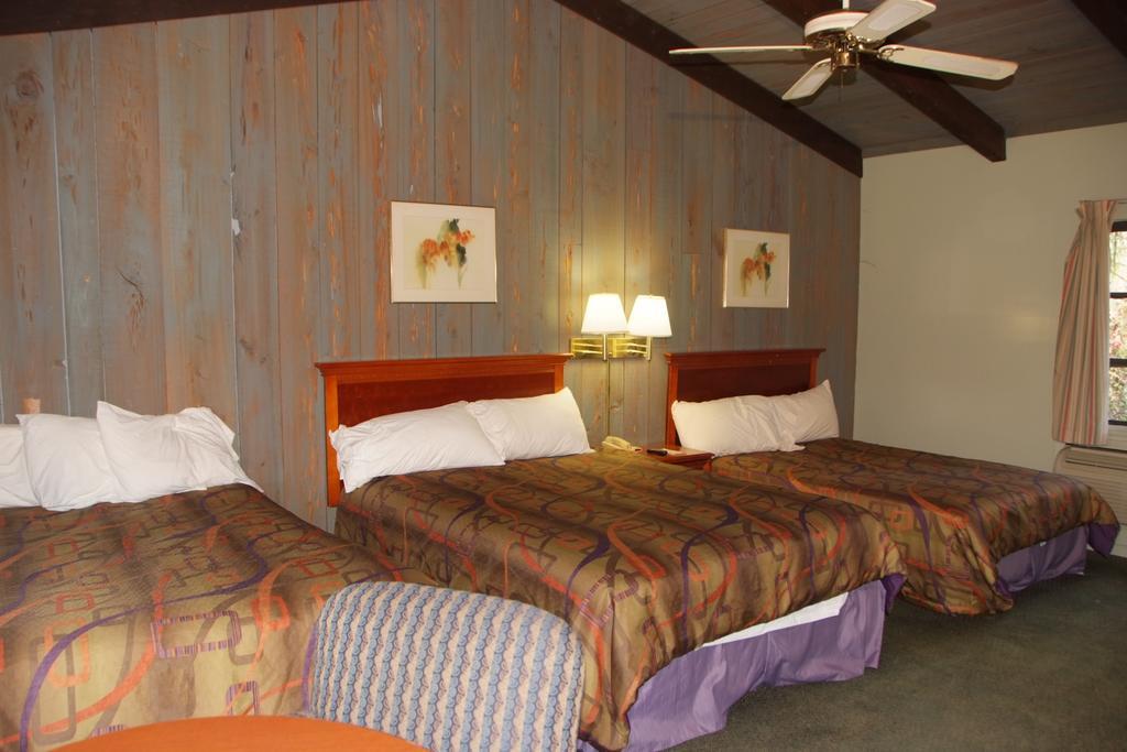 Отель Suwannee Gables Old Town Экстерьер фото